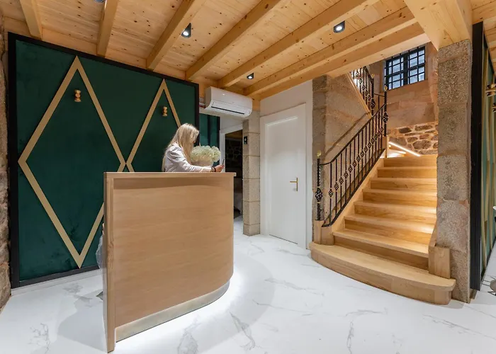 Hcelenis Гостевой дом Кальдас-де-Рейес